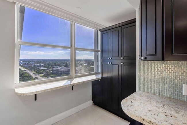 Building Photo - 1200 S Ocean Blvd