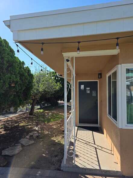 The house faces north east, and most windows face the coast which means colorful sunsets - 456 E Indian Rock Rd