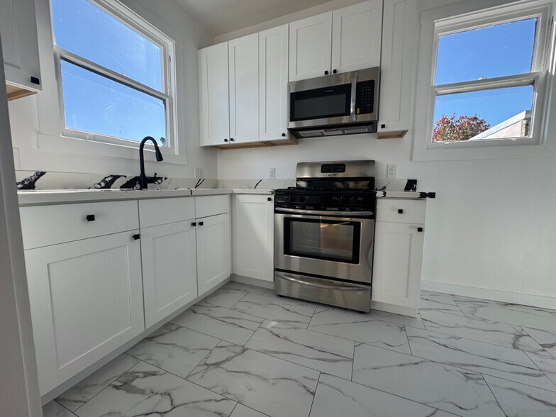 Building Photo - 3465 22nd St