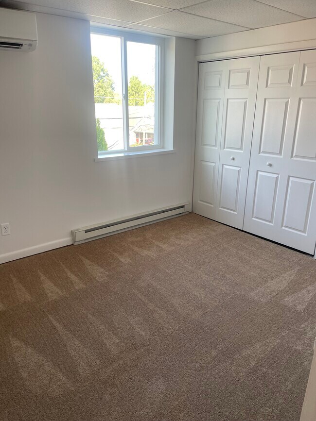 Building Photo - 405 S Main St