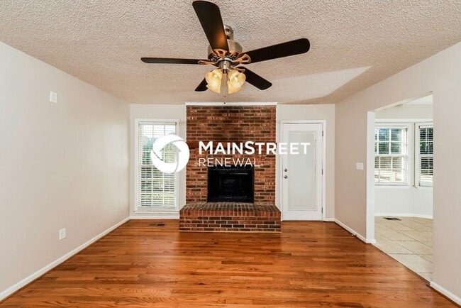 Building Photo - 3 Bedroom Pet-Friendly Home in PINSON, AL with Main Street Renewal