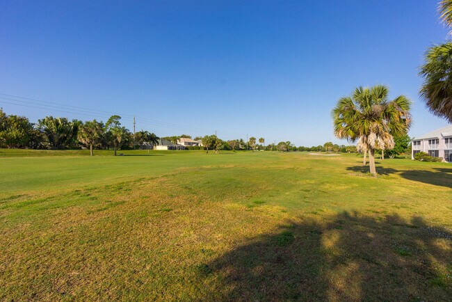 Building Photo - 501 Muirfield Ct
