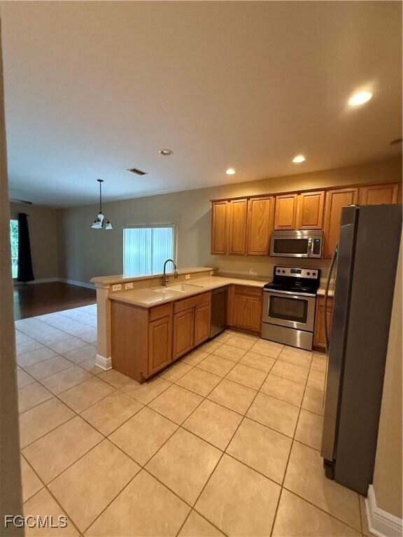 Building Photo - 8242 Silver Birch Way