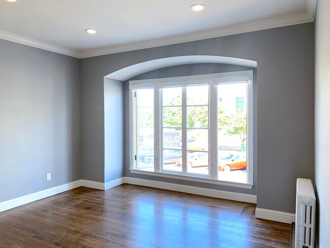 Building Photo - 3535 Fillmore St