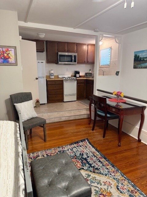 Building Photo - 2605 Avenue O 1/2