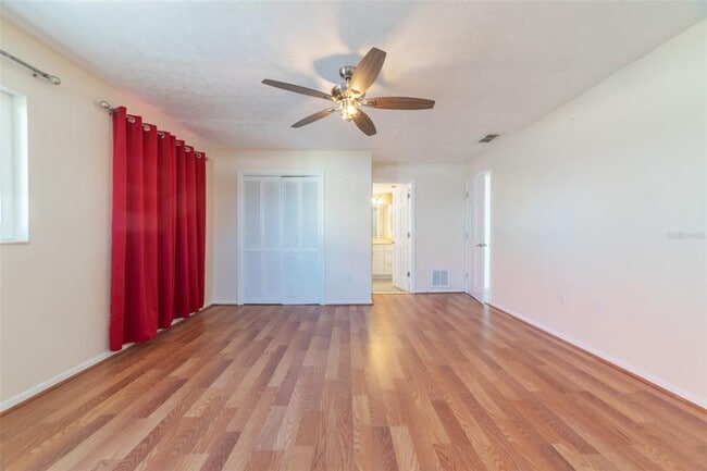 Building Photo - 5521 W Shr Dr