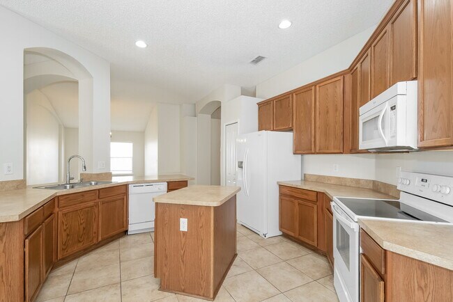 Building Photo - 2318 Cherokee Cove Trail