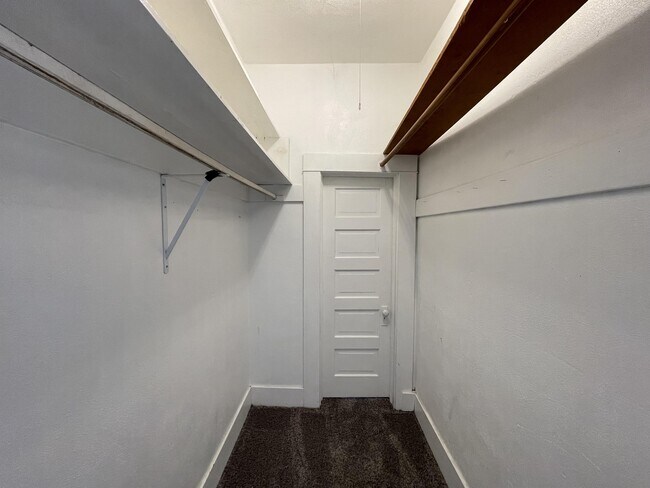 Building Photo - 960 Salem St