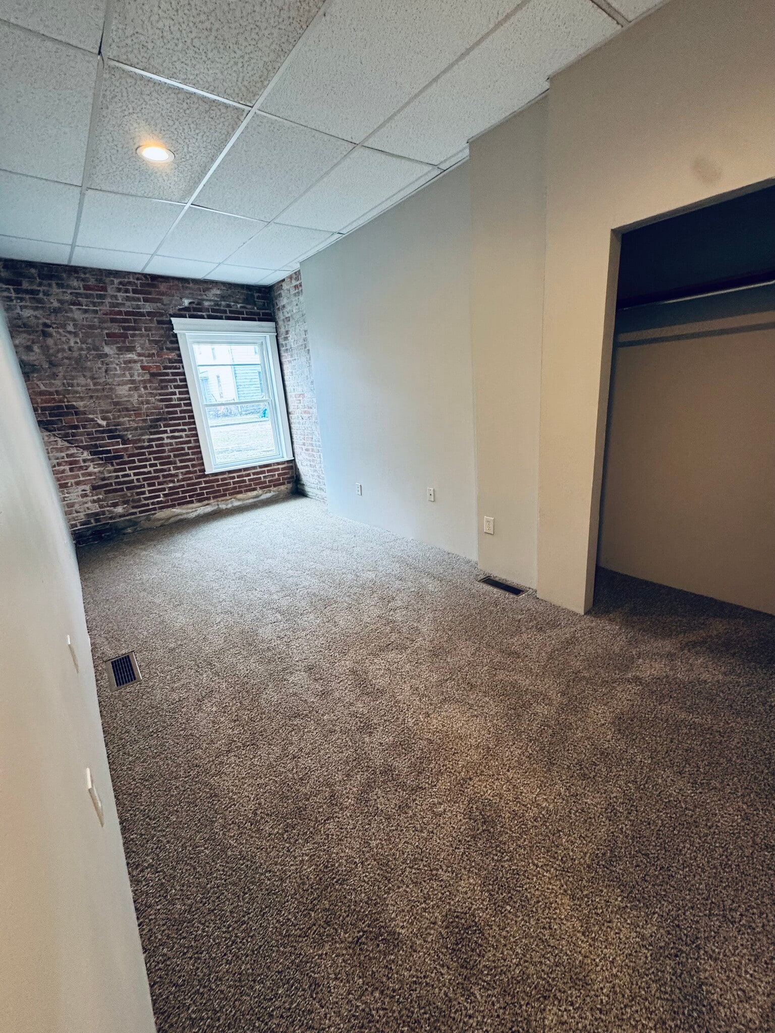 Building Photo - 351 W 8th St