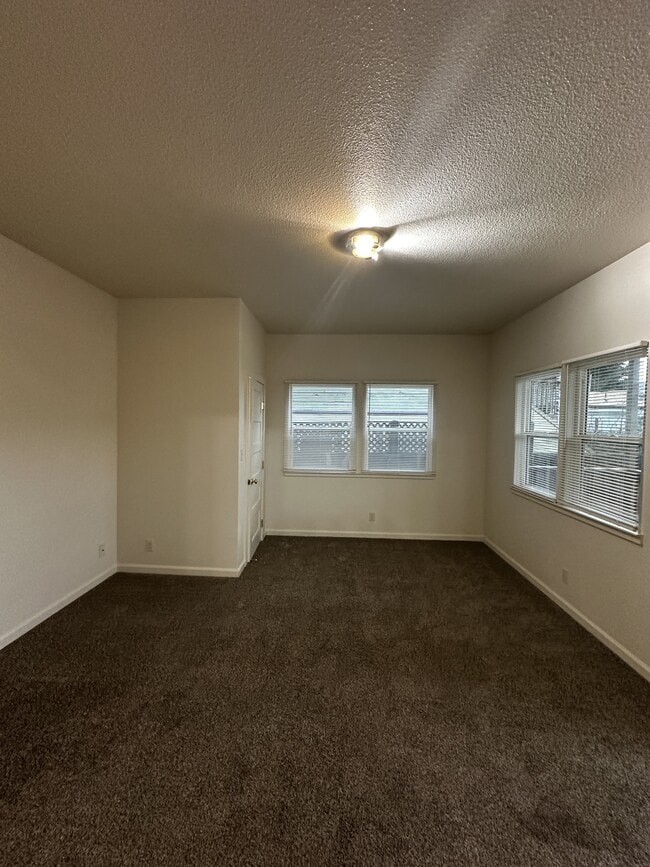 Building Photo - 2806 Adeline St