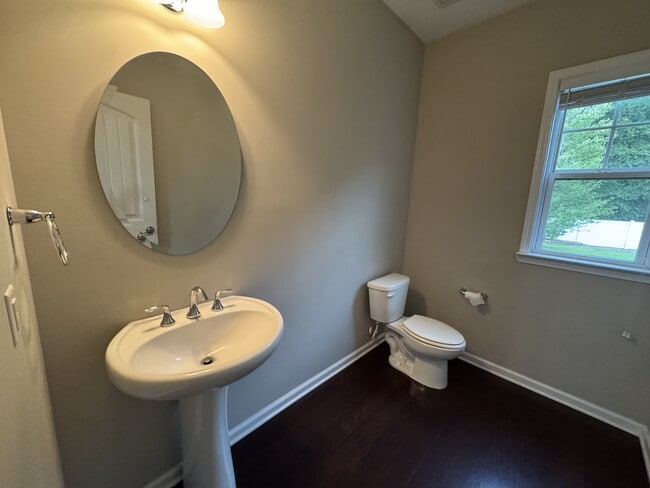 Building Photo - 139 Tahoe Dr