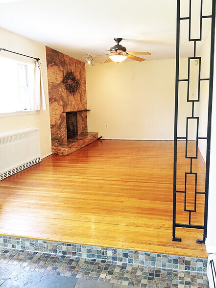 Living Room - 425 S 46th St