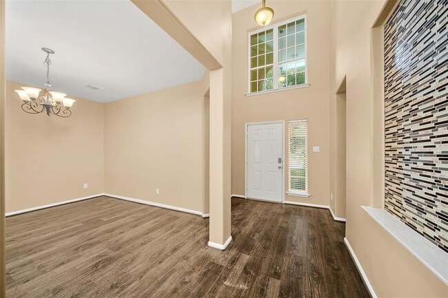 Building Photo - 8301 Seagull Ln