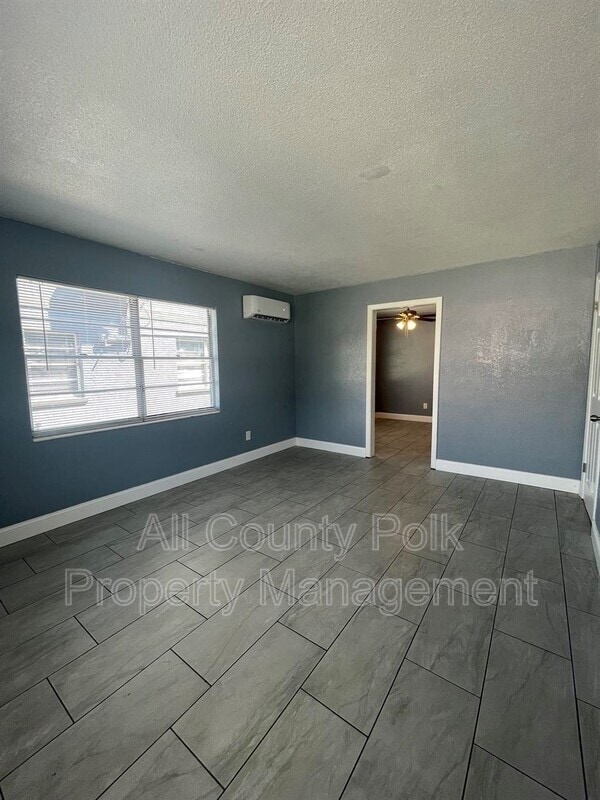 Building Photo - 232 Ave Q NW