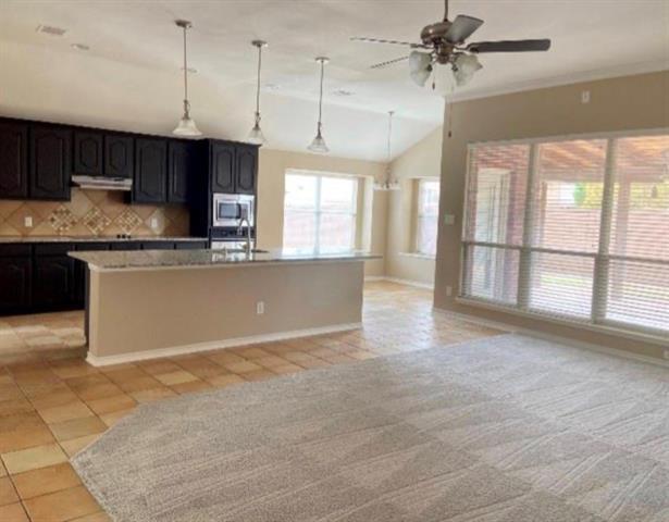 Building Photo - 15723 Wrangler Dr