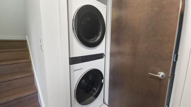 Building Photo - Brand New 3BR Home with Territorial Views