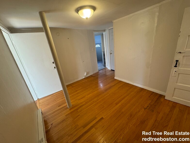 Building Photo - 1725 Commonwealth Ave