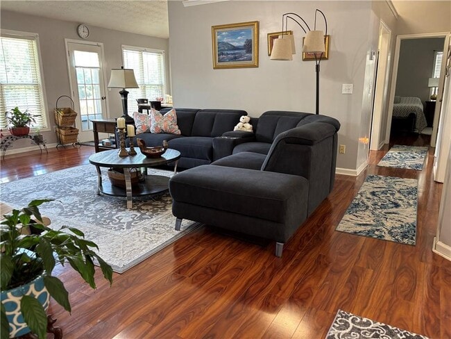 Building Photo - 3310 McEver Park Cir