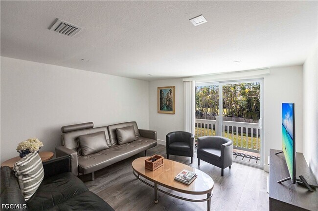 Building Photo - 15410 Allen Way