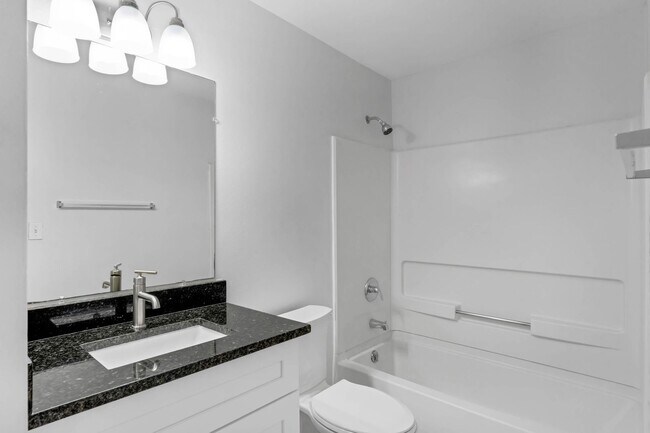 Building Photo - Spacious 2/2 Condo In Lancelot at Winter Park