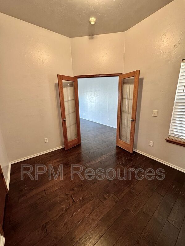 Building Photo - 10309 Banff Way