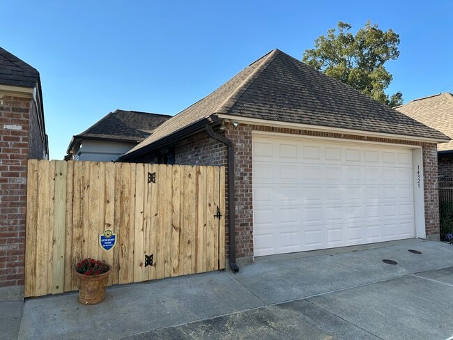 Building Photo - 14321 Villa Grove Dr