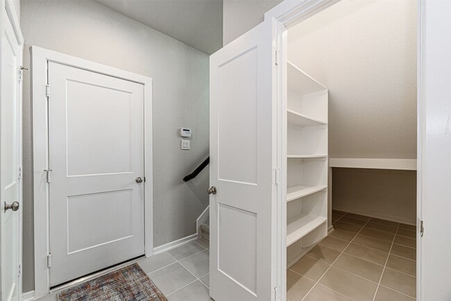 Building Photo - 15027 Red Dam Trl