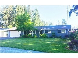 Building Photo - Stunning Remodeled 3 Bed / 1.75 Bath Priva...