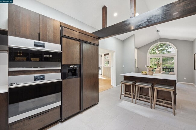 Building Photo - 4104 El Nido Ranch Rd