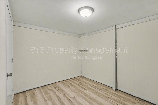Building Photo - 11220 College Ave