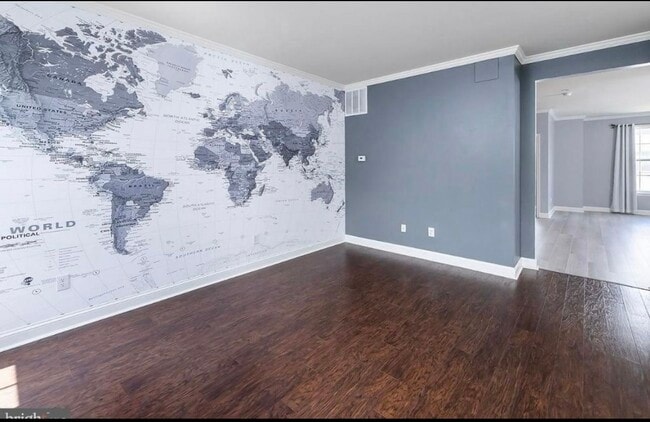 Building Photo - 127 Acorn Dr