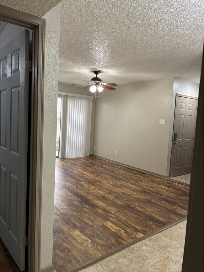 Building Photo - 2120 El Paseo St