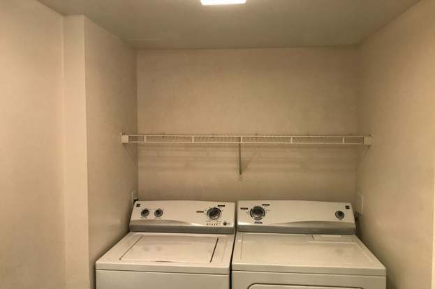 Building Photo - 233 Charter Way