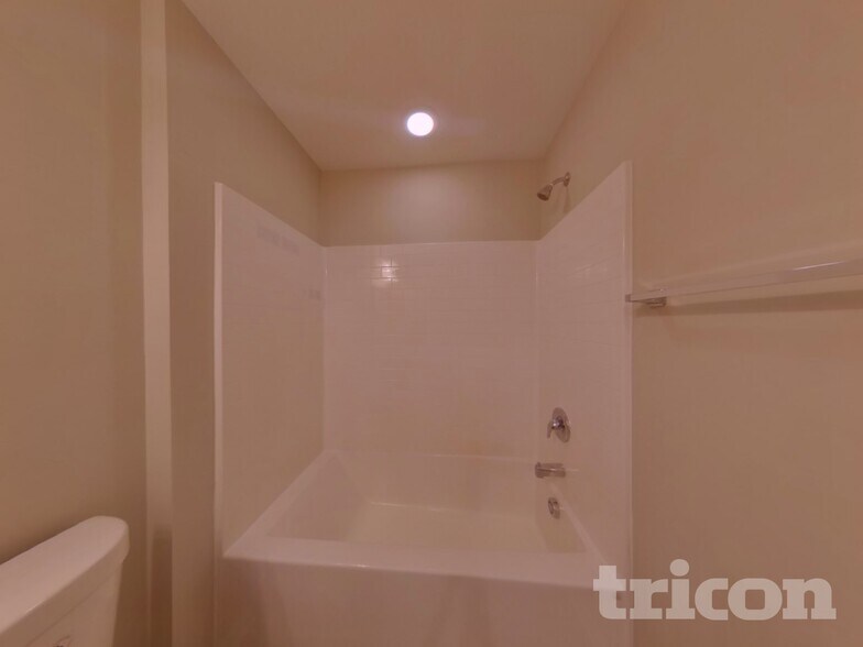 Building Photo - 112 Dawsons Park Cir