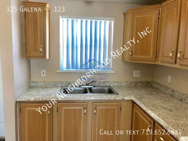 Building Photo - 325 Galena Ave