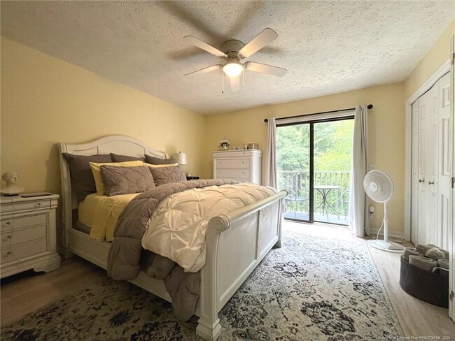 Building Photo - 940 Linden Rd