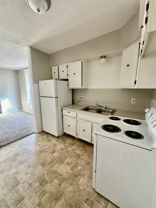 Building Photo - Cute 2 Bed 2 Bath Home for Rent.