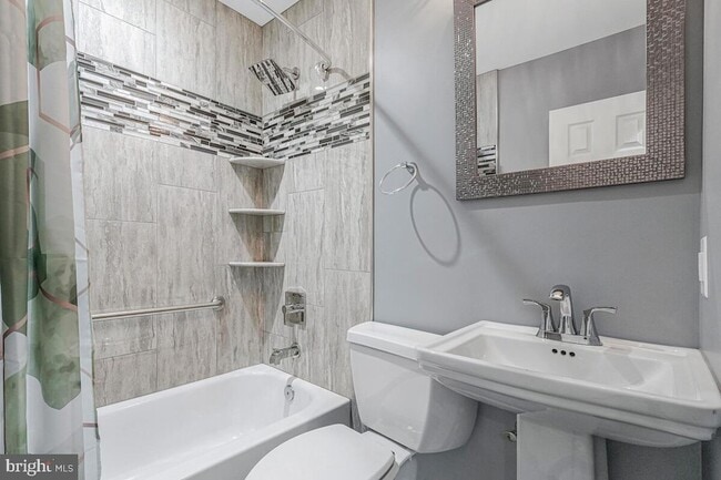 Building Photo - 6912 Eilerson St