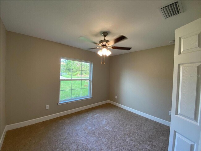 Building Photo - 3011 SW 140th Loop