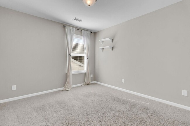 Building Photo - 1624 Shady Pine Rd