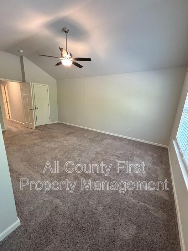Building Photo - 1380 Sugar Glen Ct