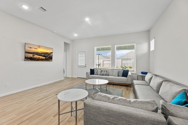 Building Photo - 17039 Luminous Ln