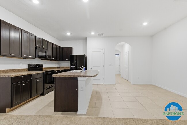 Building Photo - 3815 Rippaso Pl