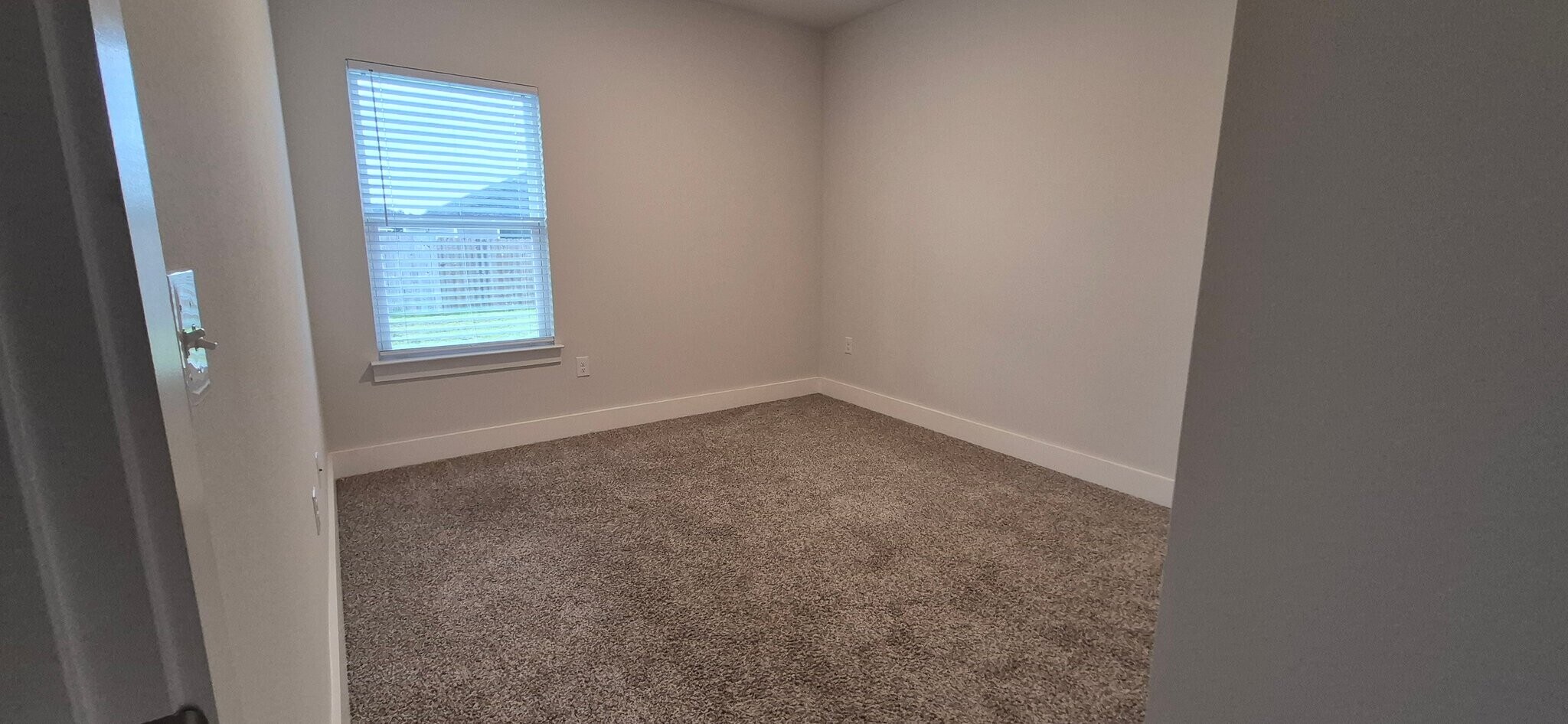 Building Photo - 6298 Forest Bay Ave