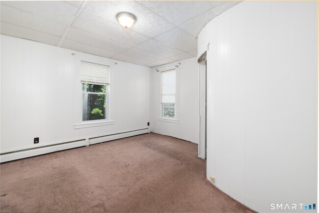 Building Photo - 95 Sunnyside Ave