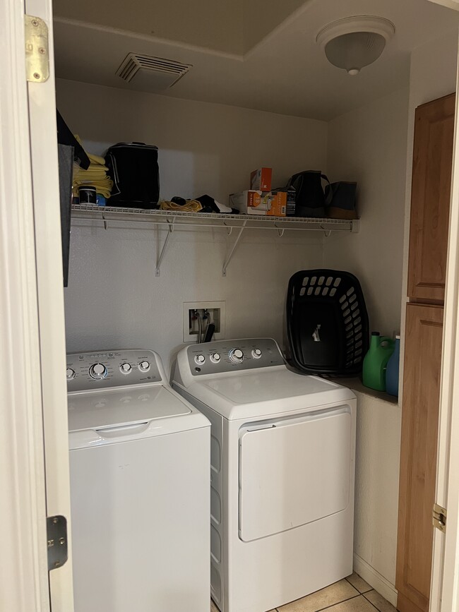 Laundry room - 1360 Shady Ln