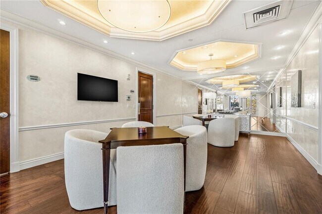 Building Photo - 331 Cleveland St