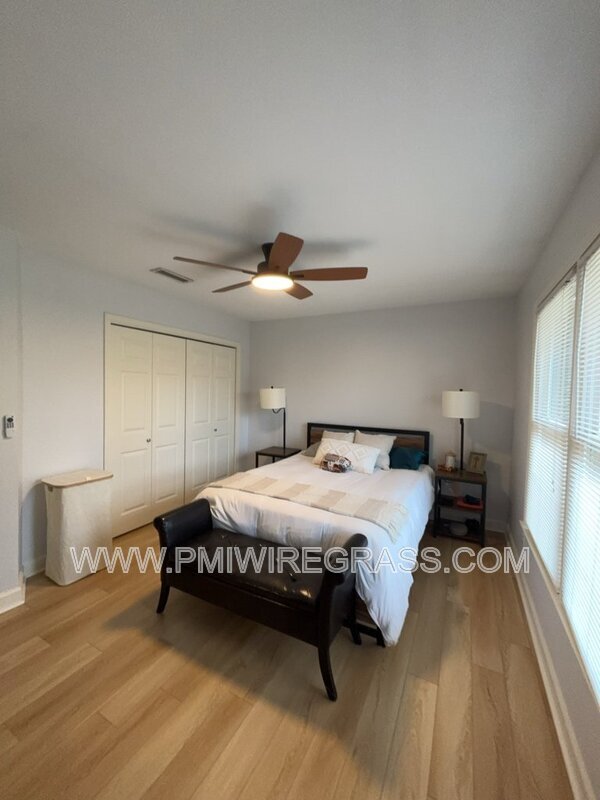 Building Photo - 202 Pondella Dr