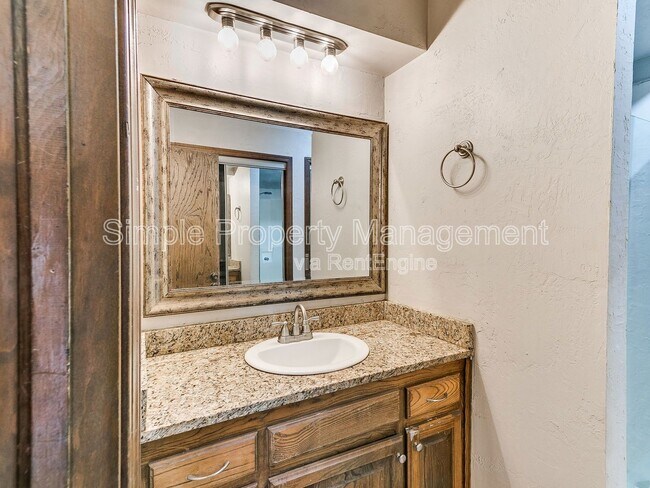 Building Photo - 3716 Summer Cloud Dr