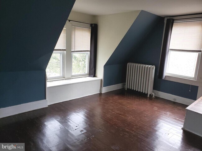 Building Photo - 5846 Bellona Ave